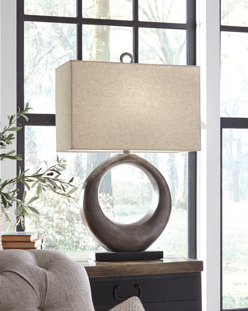 Saria Metal Table Lamp (1/CN) JR Furniture Storefurniture, home furniture, home decor