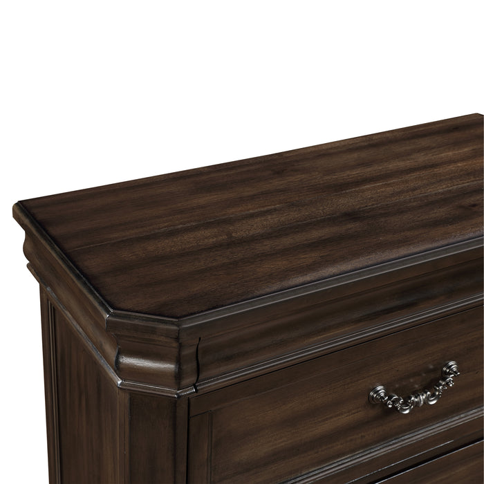 LYNDHURST CHEST- WALNUT