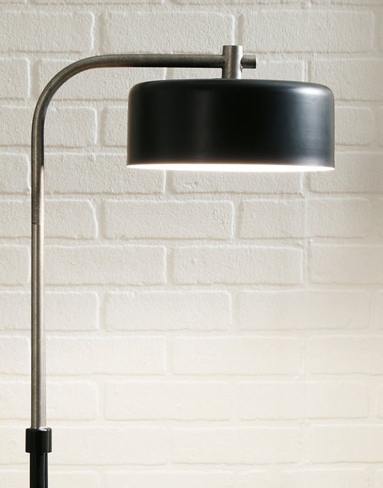 Eliridge Metal Floor Lamp (1/CN) JR Furniture Store