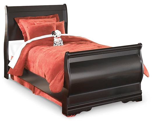 Huey Vineyard Full Sleigh Bed with Mirrored Dresser, Chest and Nightstand JR Furniture Store