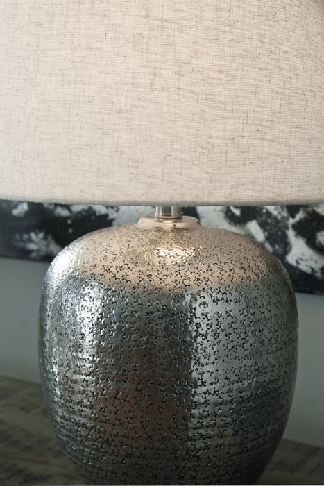 Magalie Metal Table Lamp (1/CN) JR Furniture Storefurniture, home furniture, home decor