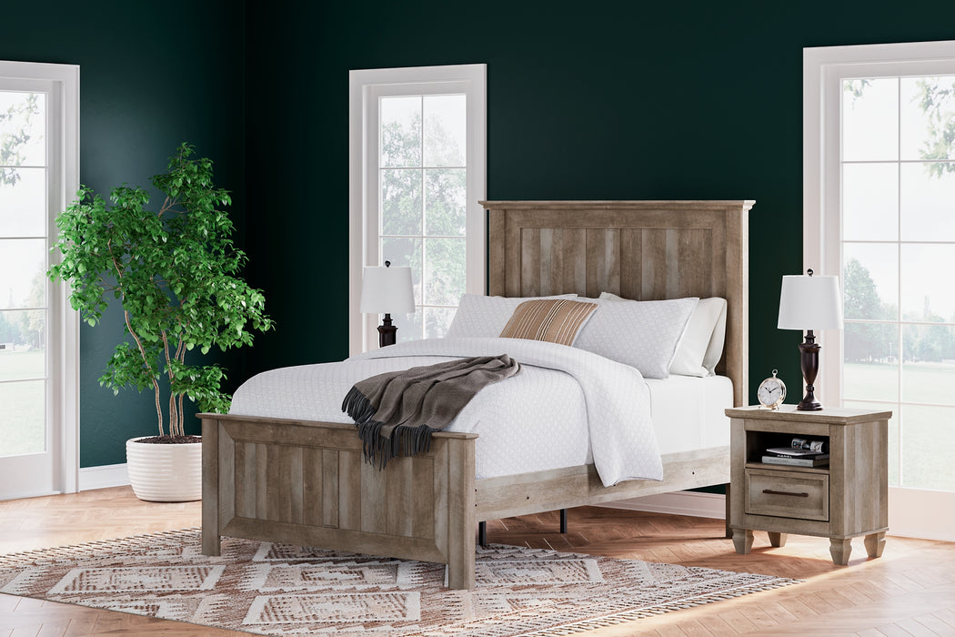 Yarbeck Queen Panel Bed with Mirrored Dresser, Chest and 2 Nightstands